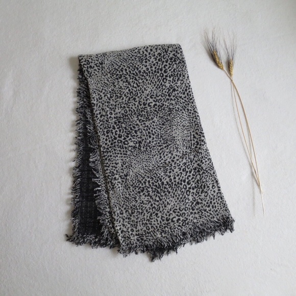 Leopard Print Winter Scarf - Picture 1 of 8